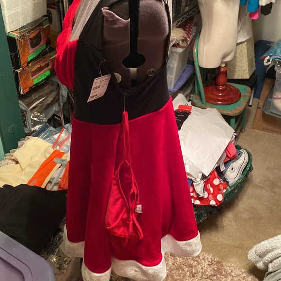 Fredericks of Hollywood Christmas/Santa nighty size L plus two panties - Picture 5 of 16